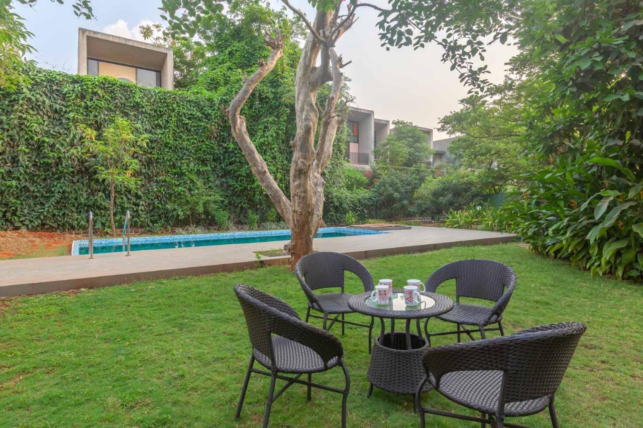 Villa Foresta By Stayvista With Modern Decor, Swimming Pool & Expansive Lawn For A Perfect Escape Lonavala Exterior foto