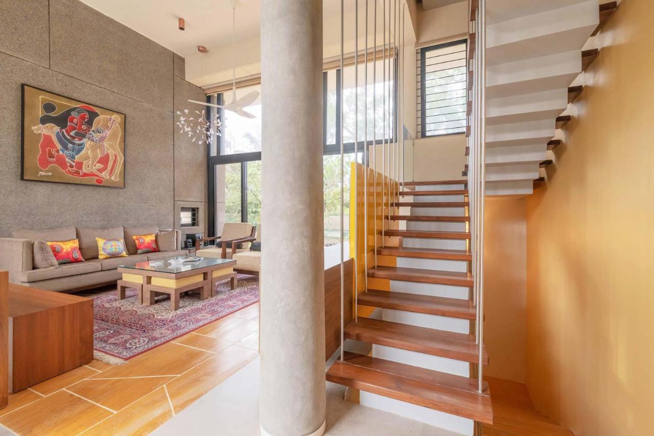 Villa Foresta By Stayvista With Modern Decor, Swimming Pool & Expansive Lawn For A Perfect Escape Lonavala Exterior foto