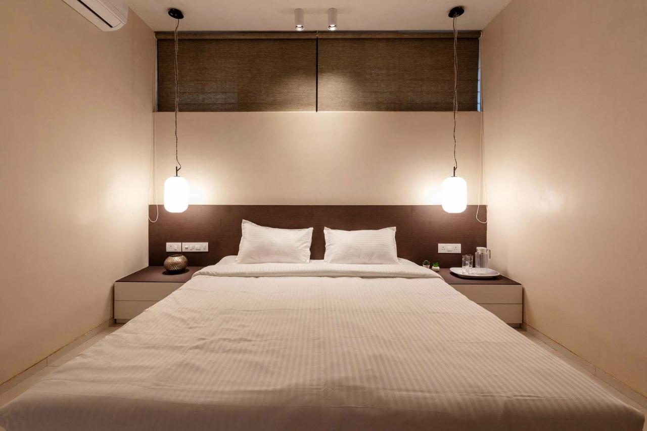 Villa Foresta By Stayvista With Modern Decor, Swimming Pool & Expansive Lawn For A Perfect Escape Lonavala Exterior foto