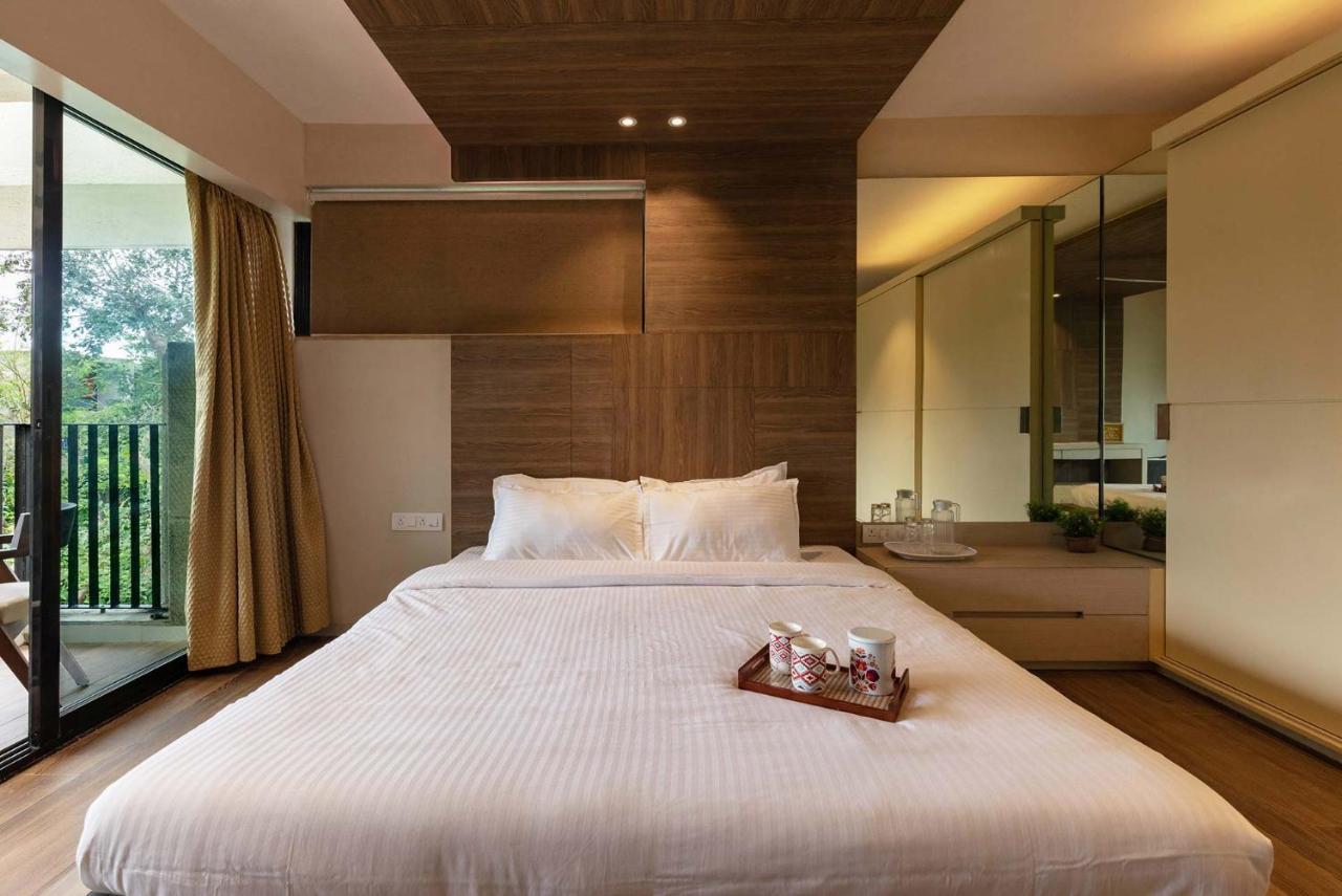 Villa Foresta By Stayvista With Modern Decor, Swimming Pool & Expansive Lawn For A Perfect Escape Lonavala Exterior foto